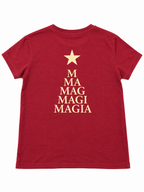 Camiseta burdeos con árbol de letras y estrella color crema en la espalda