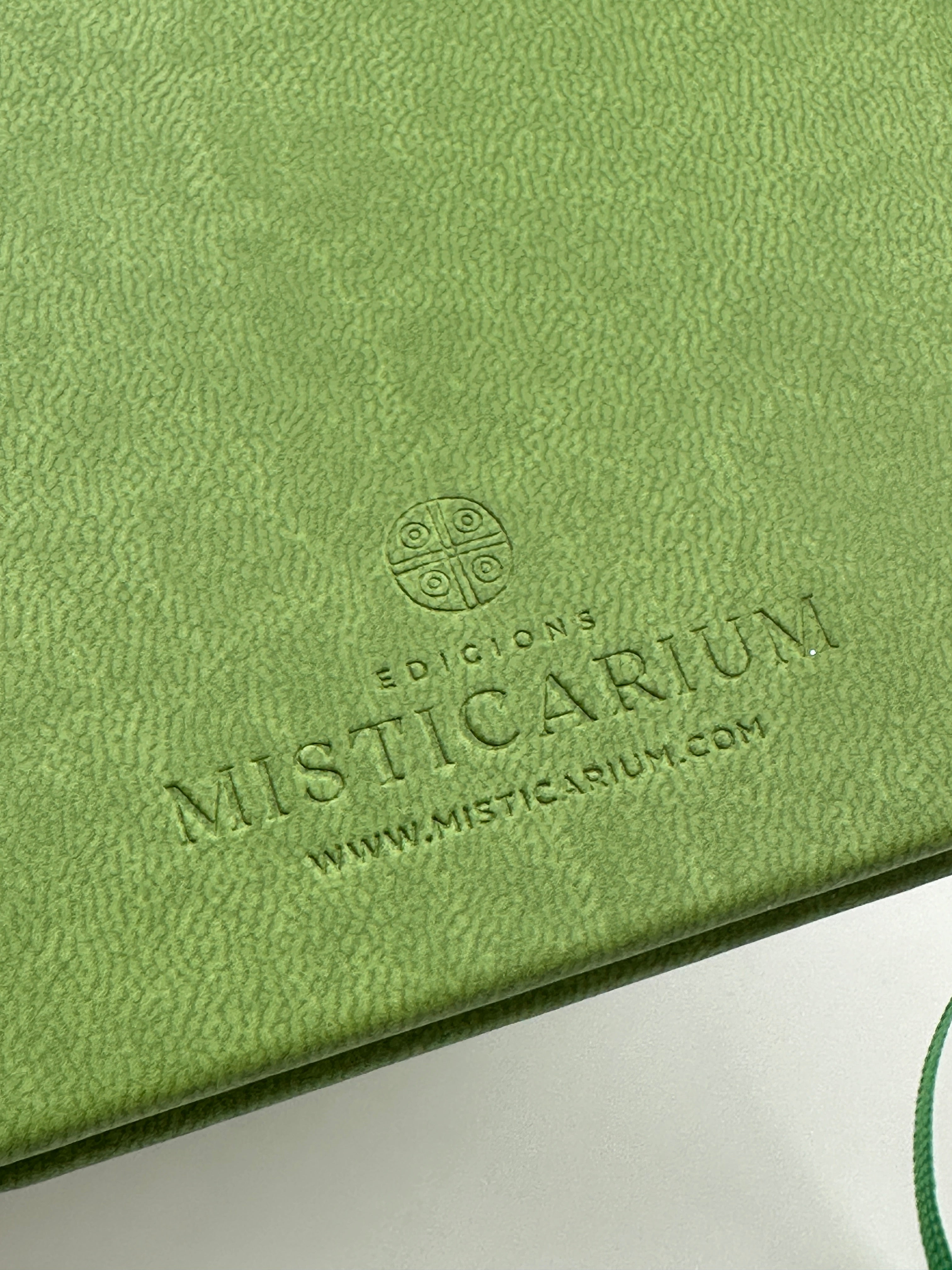 OM TAT SAT NOTEBOOK - Handcrafted edition with the mantra of supreme truth (200 pages, Vegan Leather)