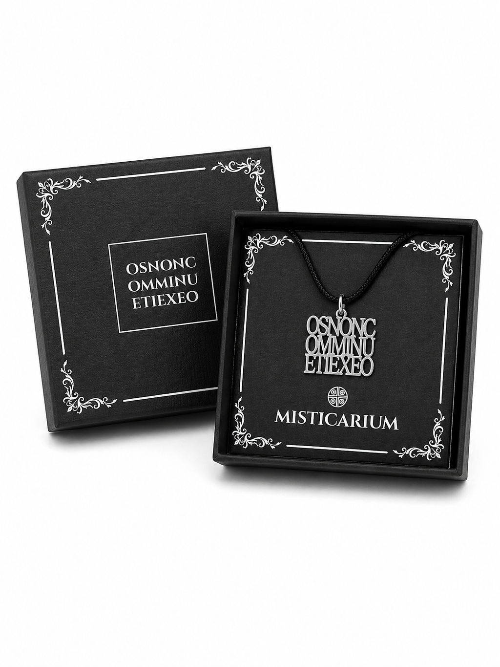 Caja de presentación Misticarium con el colgante OS NON COMMINUETIS EX EO de plata de ley 925 listo para regalar.